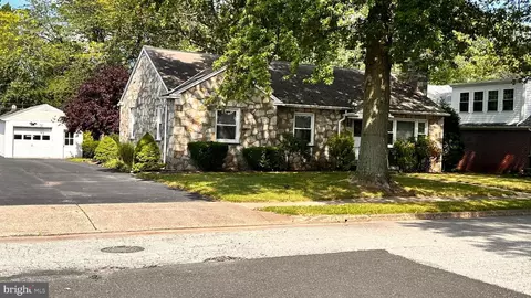 1027 York Ave, Lansdale, PA 19446
