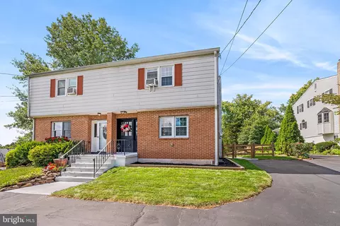 425 Green St, Royersford, PA 19468