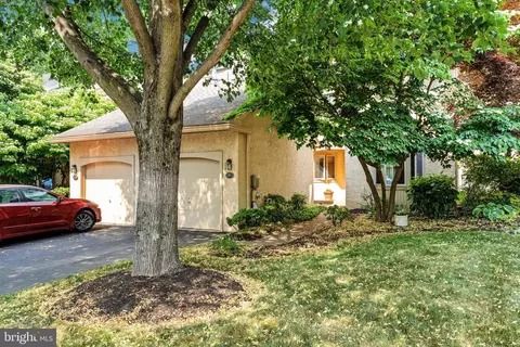 295 Ironwood Cir #295, Elkins Park, PA 19027