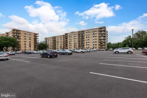 666 W Germantown Pike #1513, Plymouth Meeting, PA 19462