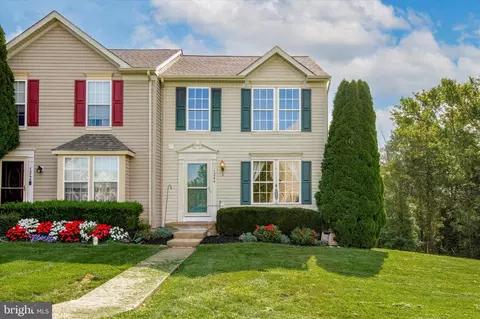 1244 Hunter Ln, Perkiomenville, PA 18074