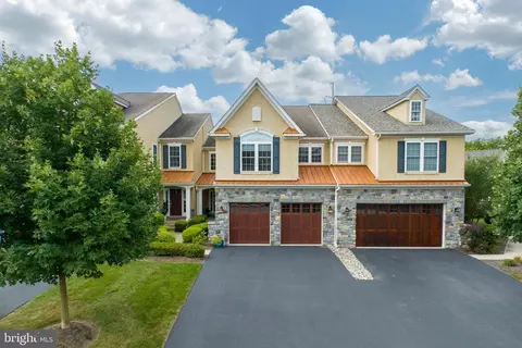 127 Carriage Ct, Plymouth Meeting, PA 19462
