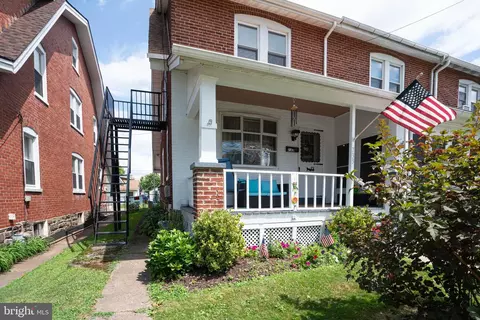 733 W 3rd St, Lansdale, PA 19446