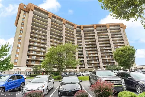 10312 Valley Forge Cir #312, King Of Prussia, PA 19406