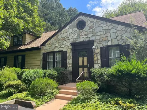 3135 Davisville Rd, Hatboro, PA 19040