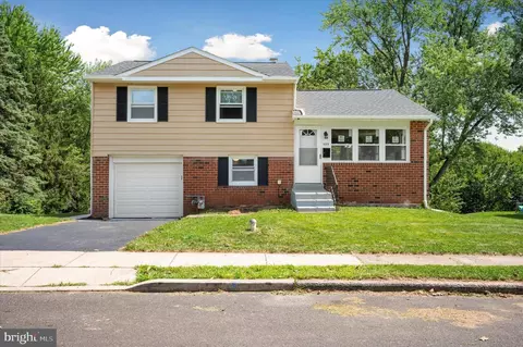 555 Edgemont Ave, Lansdale, PA 19446