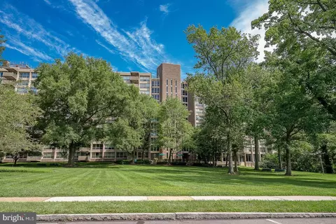 1001 City Ave #EC-811, Wynnewood, PA 19096