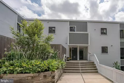 1750 Oakwood Ter #16F, Narberth, PA 19072