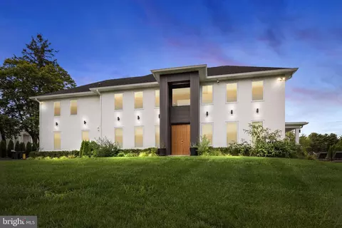 615 Korisa Dr, Huntingdon Valley, PA 19006