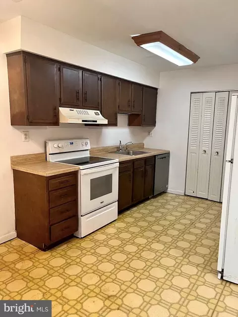 116 Thomas Dr, Telford, PA 18969