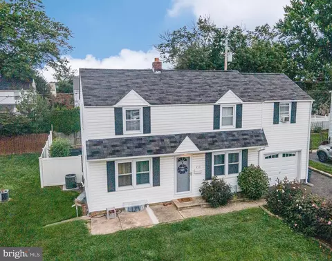 453 N Warminster Rd, Hatboro, PA 19040