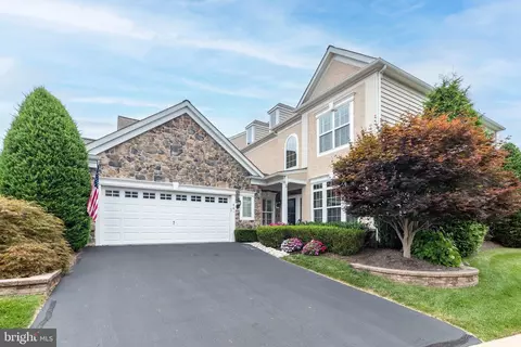 401 Primrose Dr, Upper Gwynedd, PA 19446