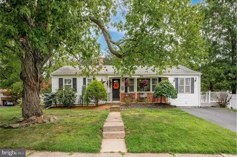 301 Franconia Ave, Telford, PA 18969
