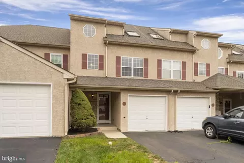 227 Parkview Dr, Souderton, PA 18964