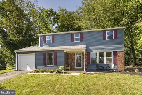 28 Powers Pl, Dresher, PA 19025