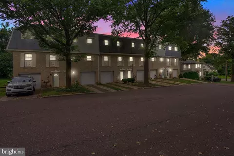 1266 Village, Sanatoga, PA 19464