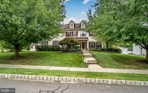 1001 Brassington Dr, Collegeville, PA 19426