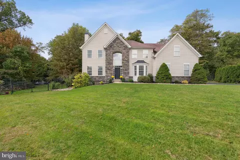 405 Forest Ln, North Wales, PA 19454