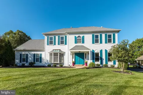 732 Castlewood Dr, Dresher, PA 19025