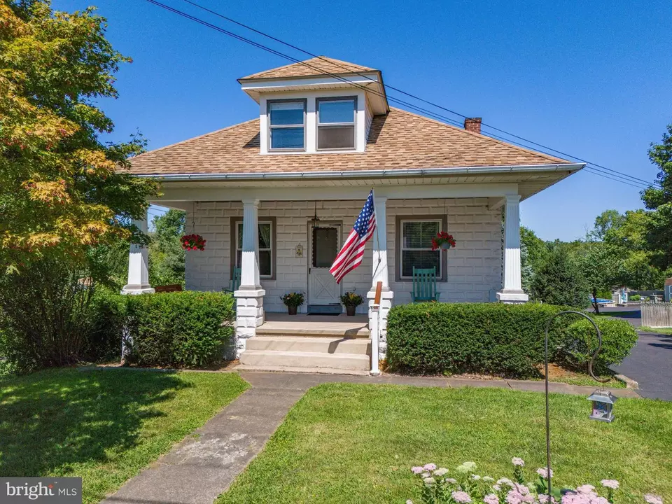  2753 E High St, Pottstown, PA 19464 photo 2