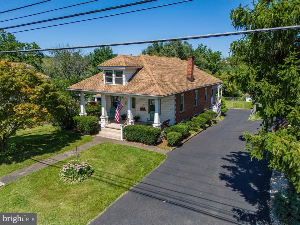  2753 E High St, Pottstown, PA 19464 photo 3
