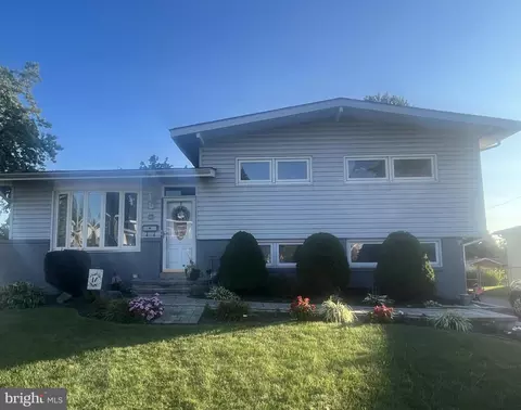105 Black Hill Rd, Plymouth Meeting, PA 19462