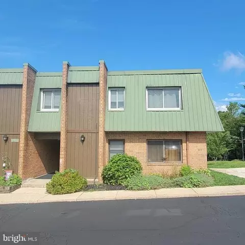 1401 Meadowview Ln #1401, Mont Clare, PA 19453