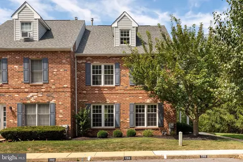 290 Liberty Ct, Collegeville, PA 19426