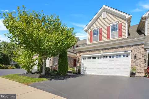 212 Hopewell Dr, Collegeville, PA 19426
