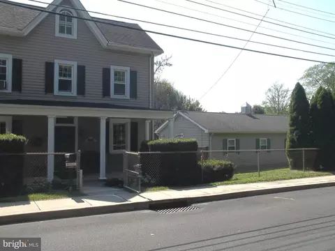 216 W Maple St, Ambler, PA 19002
