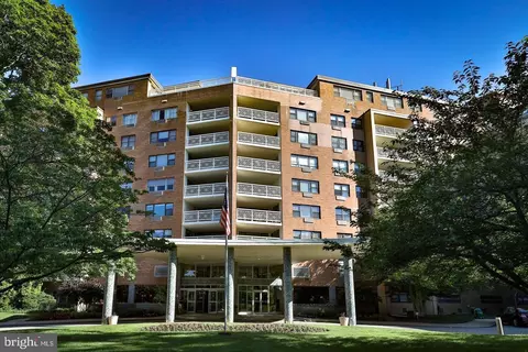7900 Old York Rd #802A, Elkins Park, PA 19027