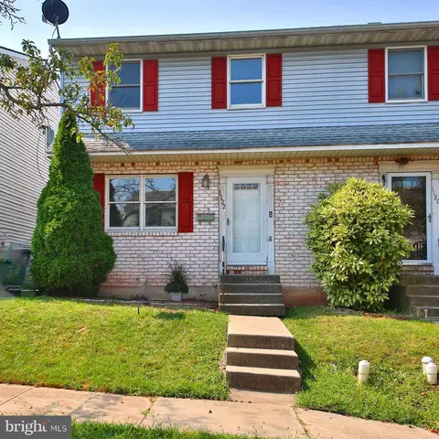 1122 Grove St, Pottstown, PA 19464