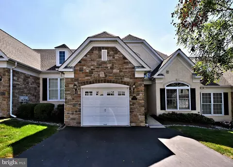 382 Brittany Ct, Souderton, PA 18964