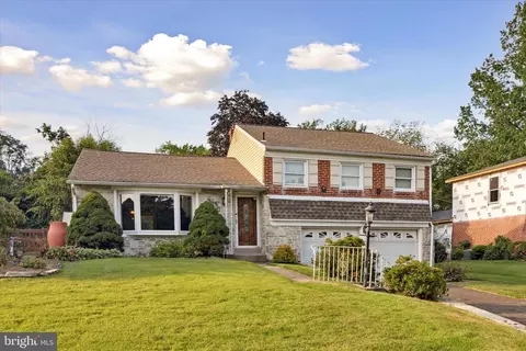 1558 Elkins Ave, Abington, PA 19001