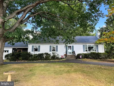 2078 Fruitville Rd, East Greenville, PA 18041