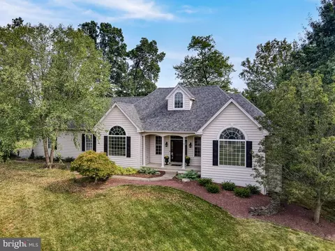 2570 Crestline Dr, Lansdale, PA 19446