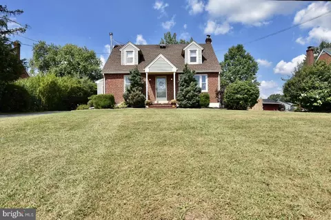 2407 N Charlotte St, Pottstown, PA 19464