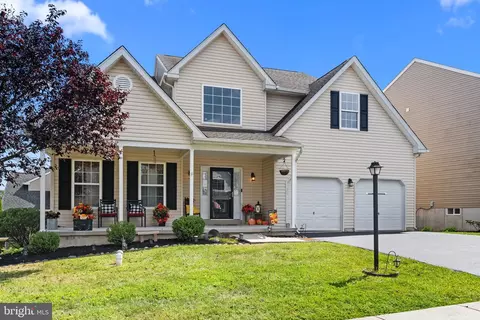 514 Centennial Ave, Gilbertsville, PA 19525