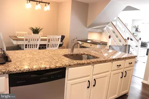 630 Longwood Rd, Collegeville, PA 19426