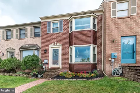 4167 Rittenhouse Ln, Skippack, PA 19474