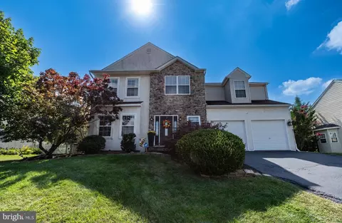 126 Butternut Dr, Pottstown, PA 19464