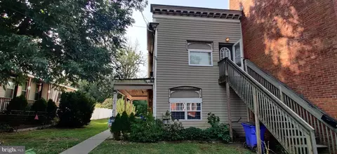 122 Chestnut St, Pottstown, PA 19464