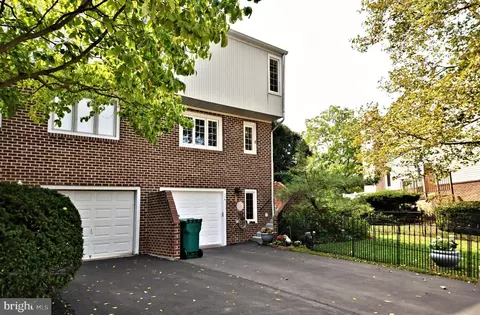 114 Hamlet Dr, King Of Prussia, PA 19406