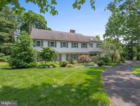 103 Flick Dr, Fort Washington, PA 19034