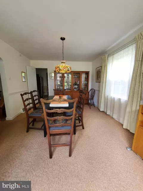 40 Johns Rd, Cheltenham, PA 19012 photo 3
