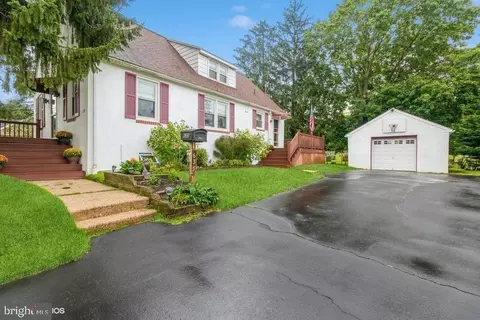 635 Jackson Ave, Glenside, PA 19038
