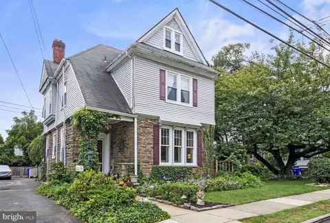 7851 Spring Ave, Elkins Park, PA 19027