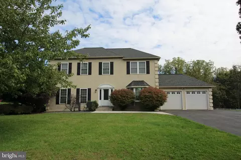 417 Sunny Ridge Rd, Gilbertsville, PA 19525