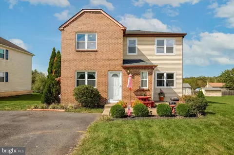 265 Florence Dr, Harleysville, PA 19438