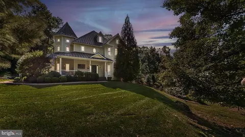 986 Henning Rd, Perkiomenville, PA 18074